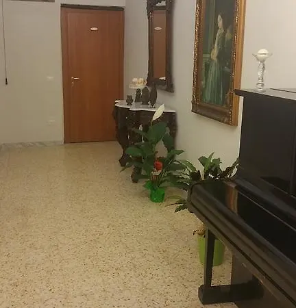 Rochel Panzió Nápoly