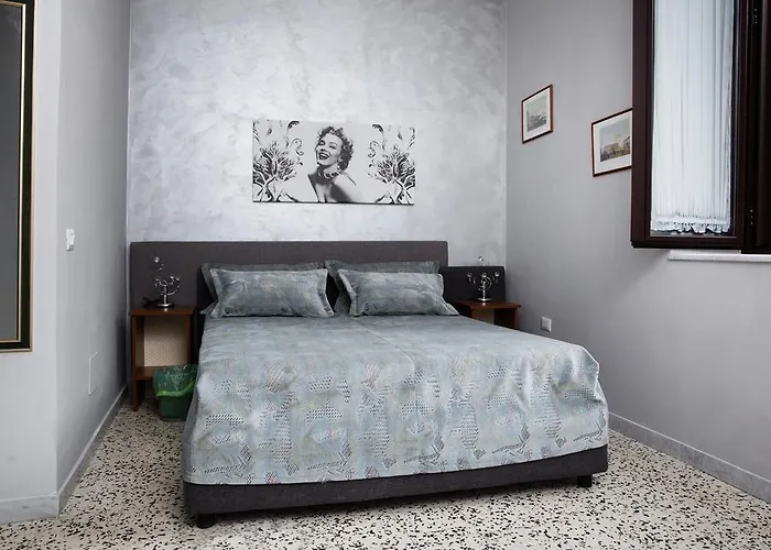 Rochel Bed & Breakfast 3*