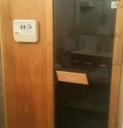 Rochel 3* نابولي