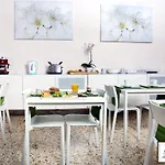 Rochel Napoli